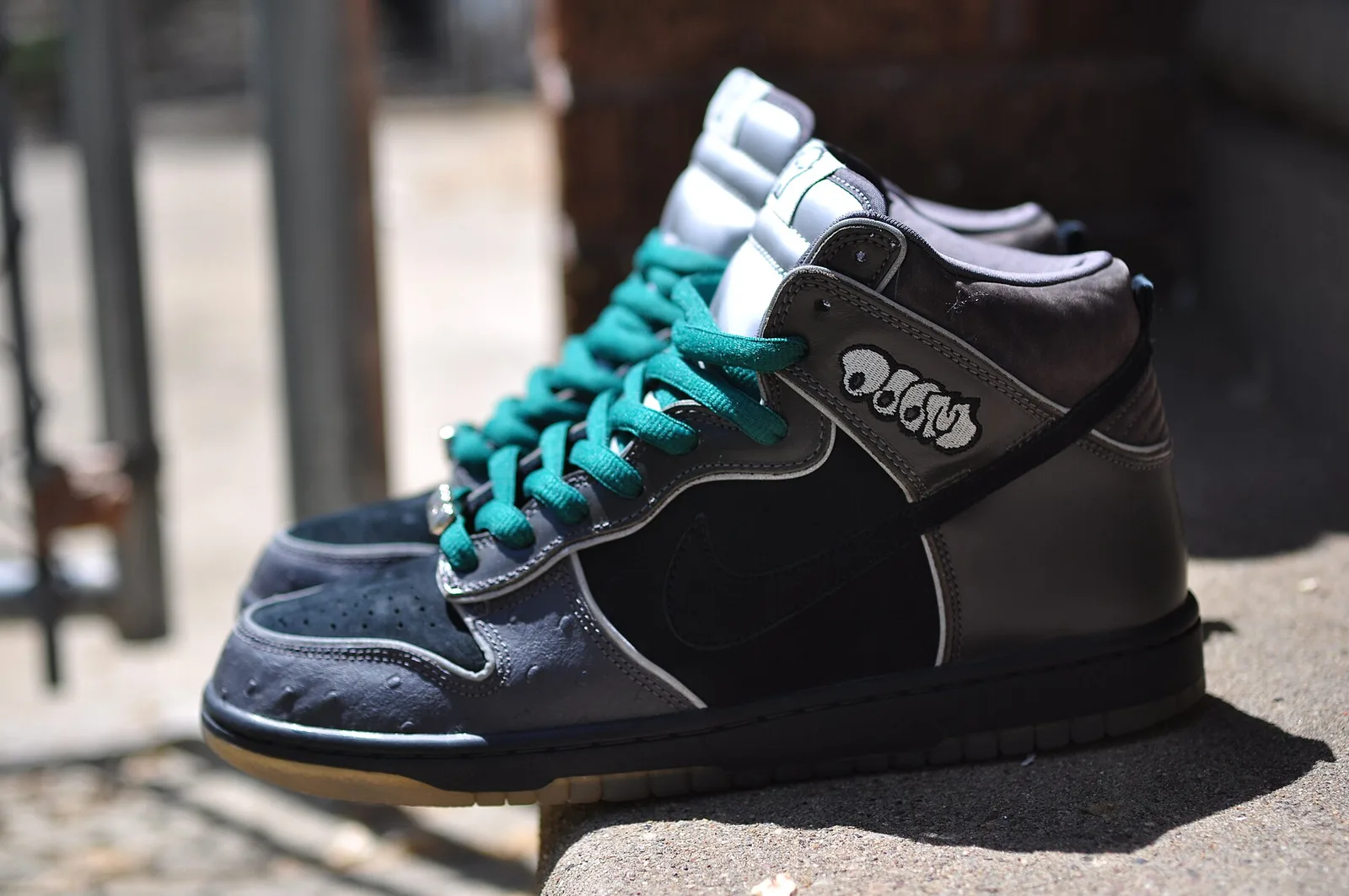 Nike SB Dunk High 'MF Doom' (2007)
